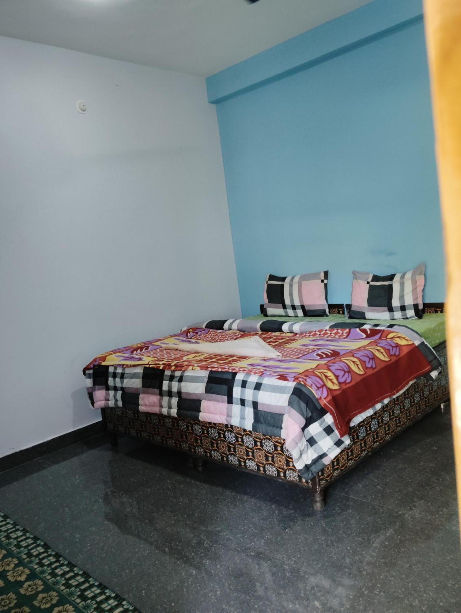 Hotel Dog N Hill Kasol Esterno foto