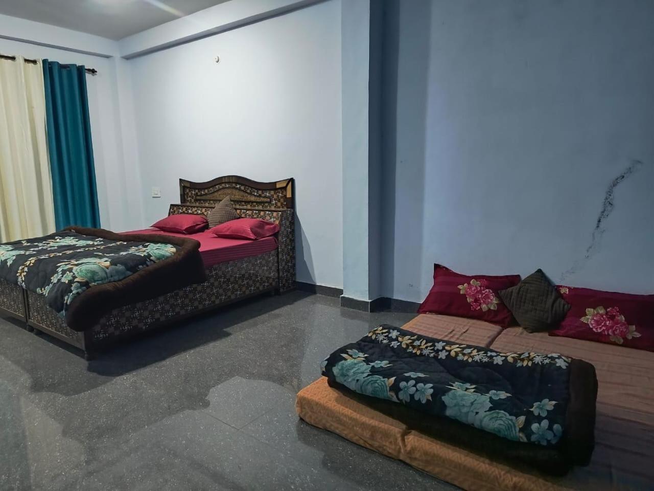 Hotel Dog N Hill Kasol Esterno foto