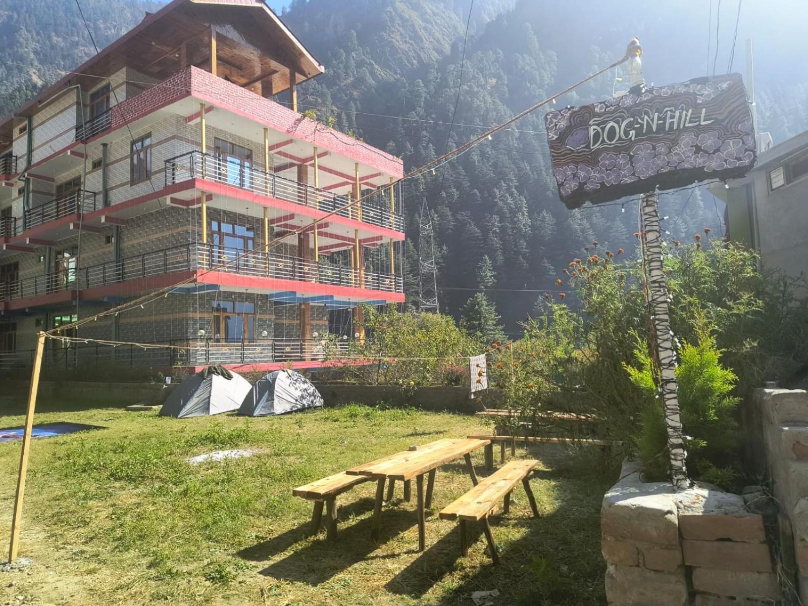 Hotel Dog N Hill Kasol Esterno foto